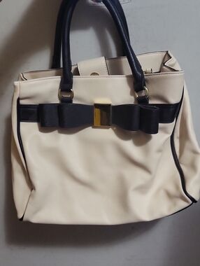 Merona Cream and Black Bow-Accent Tote